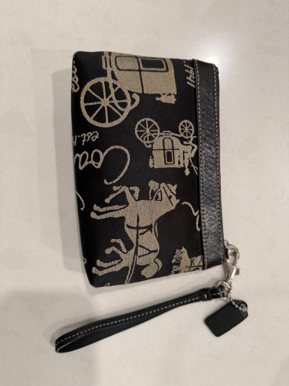 Coach Wristlet - Picture 4 of 5